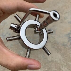 Men’s G-Ring with Plug